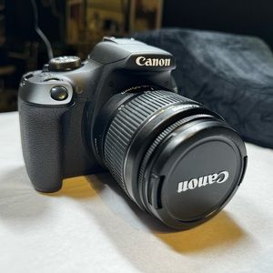 Canon Rebel DSLR T7